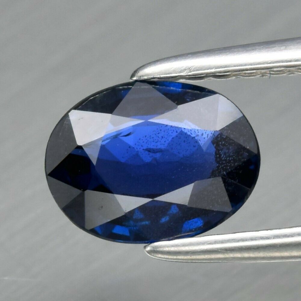 Genuine 100% Natural Blue Sapphire 0.81ct 6.7 x 5.0mm Oval VS Clarity