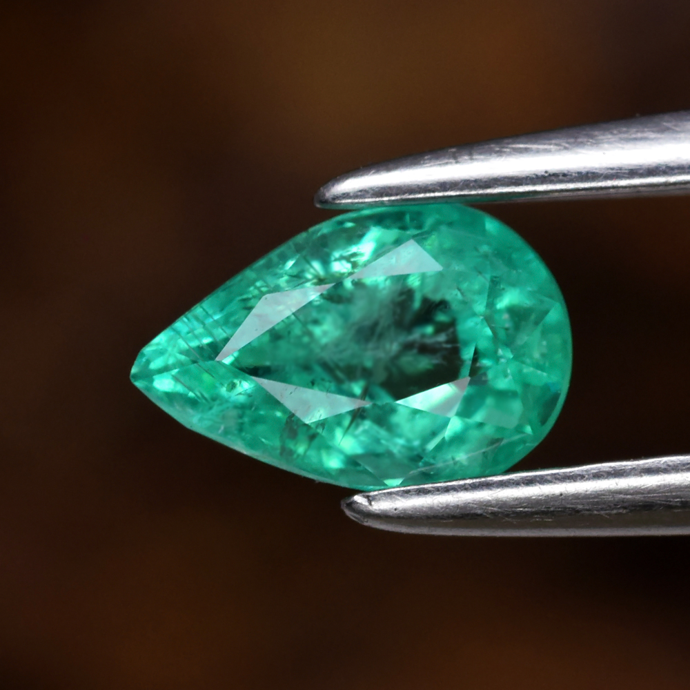 Genuine 100% Natural Emerald 0.36ct 5.8 x 3.8mm Pear SI1 Clarity