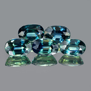 Genuine Bluish Green Sapphires 0.72cts 6.1 x 4.1 x 3.2mm Thailand VS1
