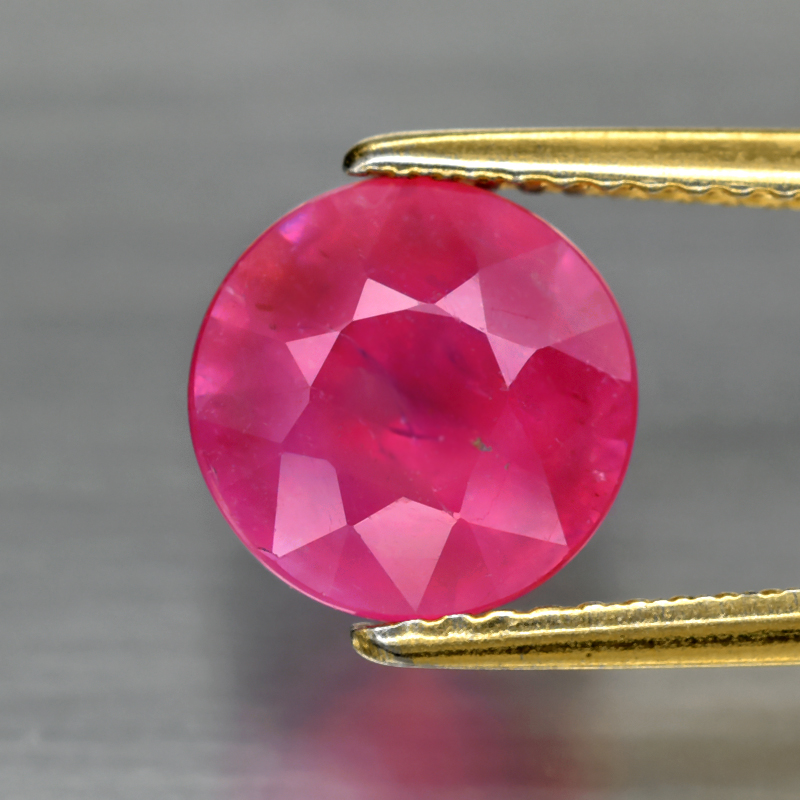 Genuine Pink Sapphire 2.72ct 8.5 x 8.5mm Round Cut SI2 Clarity