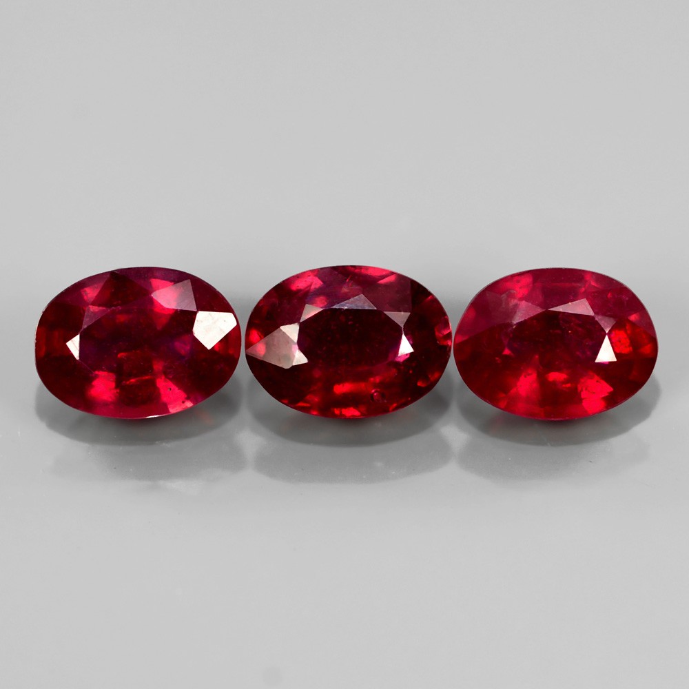 Genuine Ruby 1.03ct 6.9x5mm SI1 Mozambique
