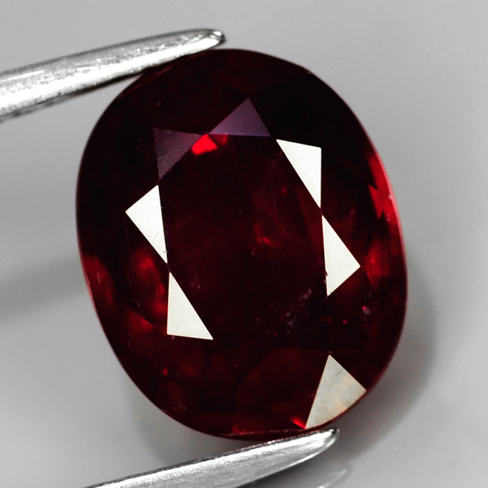 Genuine Ruby 4.05ct 10.0 x 8.0mm Oval SI2 Clarity