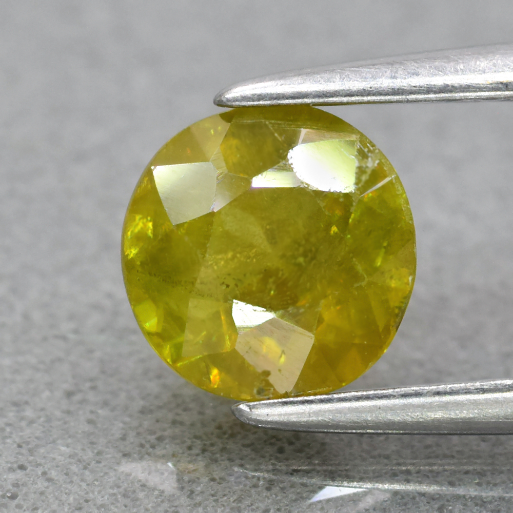 Genuine 100% Natural Sphene 0.91ct 6.0 x 6.0mm Round Cut SI1 Clarity