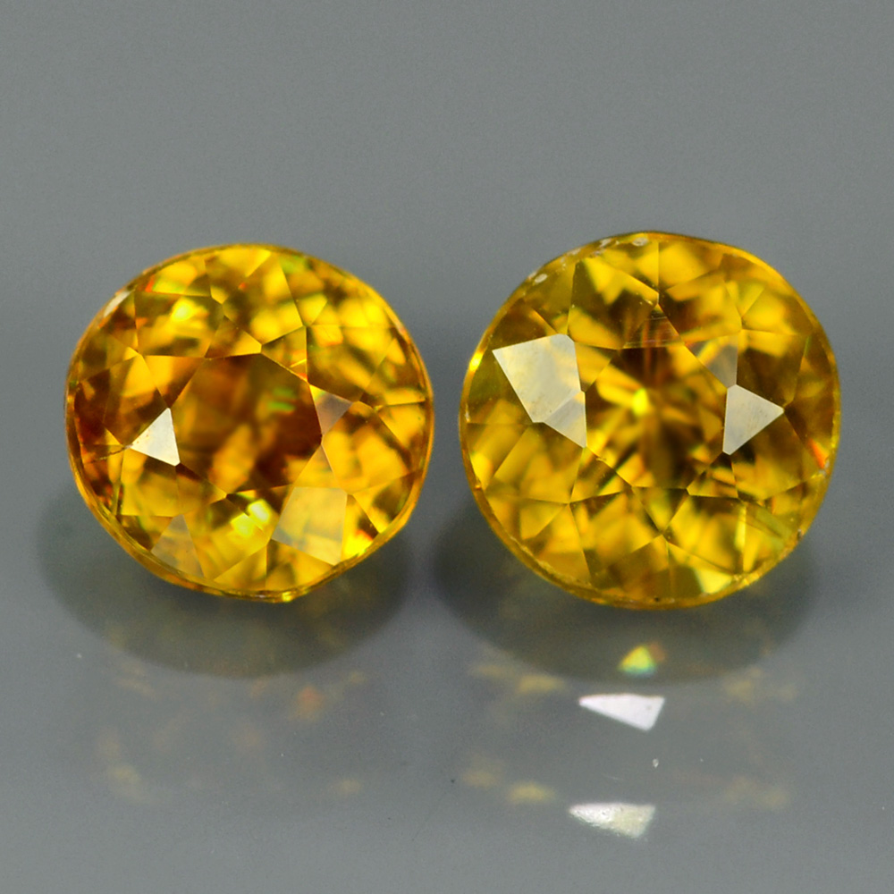 Genuine 100% Natural (2) Sphene 1.19ct 4.5x4.5mm & 4.8x4.8mm SI1 Madagascar 