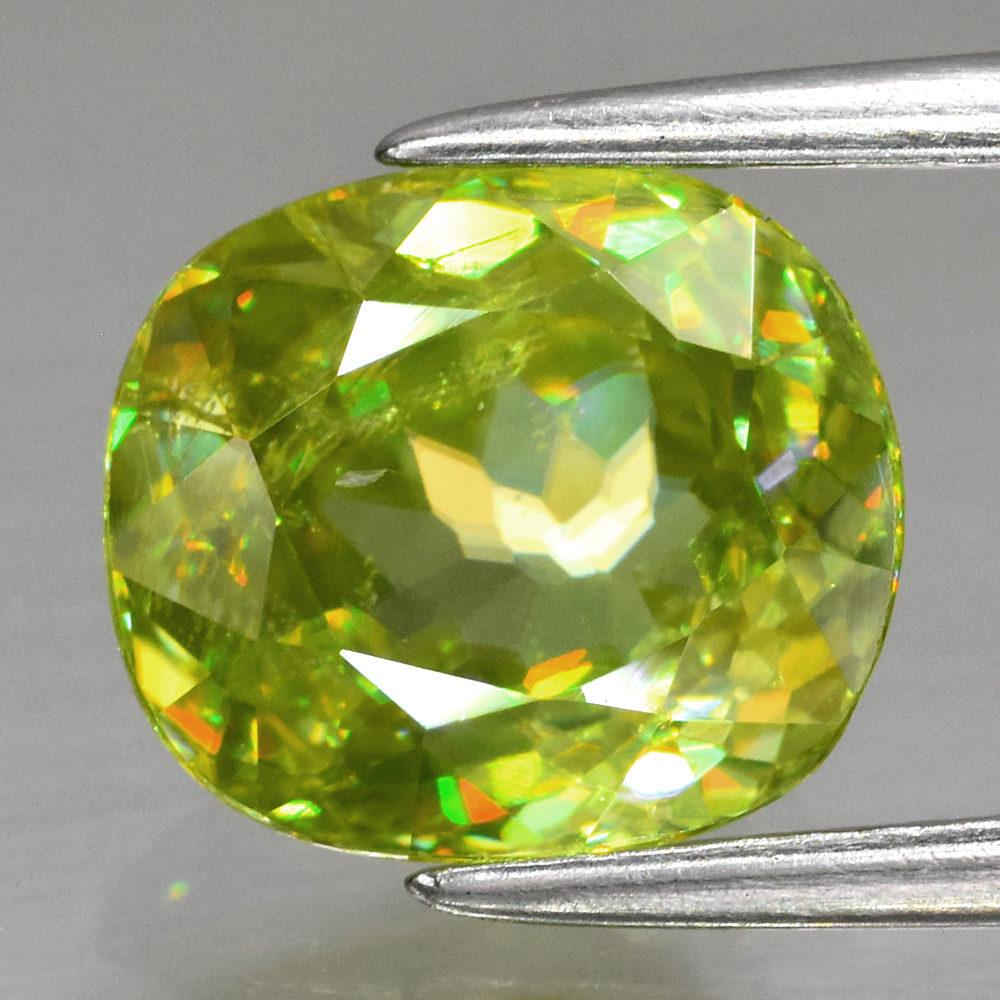 Genuine 100% Natural Sphene 2.54ct 8.5 x 7.4mm Cushion Cut SI1 Clarity